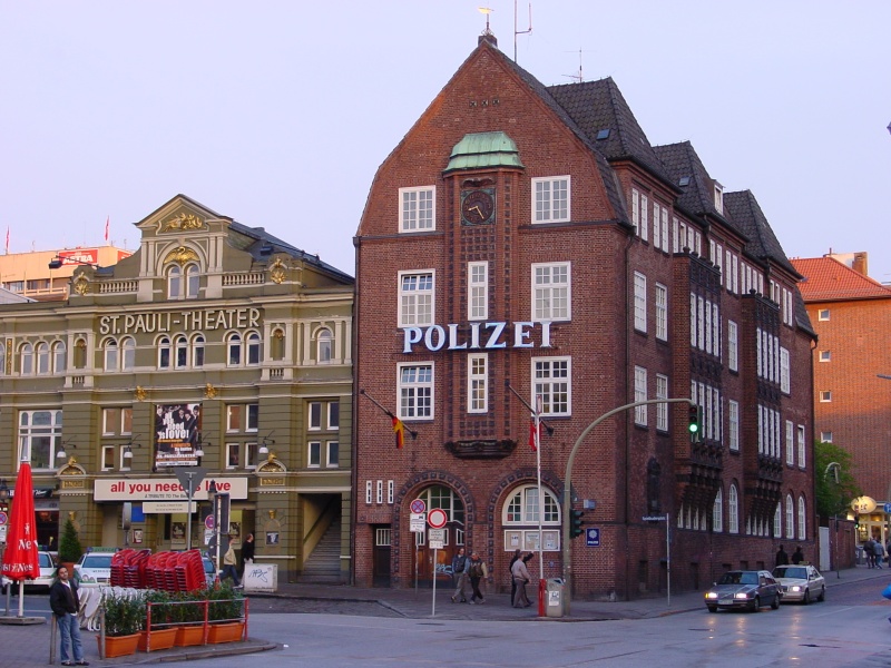 Reeper Bahn Polizei Davidwache.JPG -                                